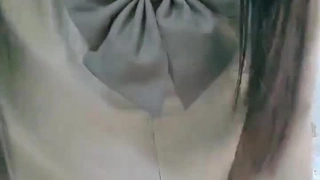 真实女同日常性生活顶级肥臀翘起，掰开特写舔菊花，手指插入猛扣，互舔骚逼展示棉棒怎么塞入，双人翘起双腿看穴