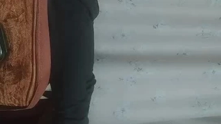刺激又带感！极品黑丝JK的足交练习