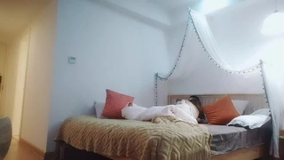 媳妇良家少妇性欲强盛！废物男友没满足自己性欲【完整版99分钟已上传下面】